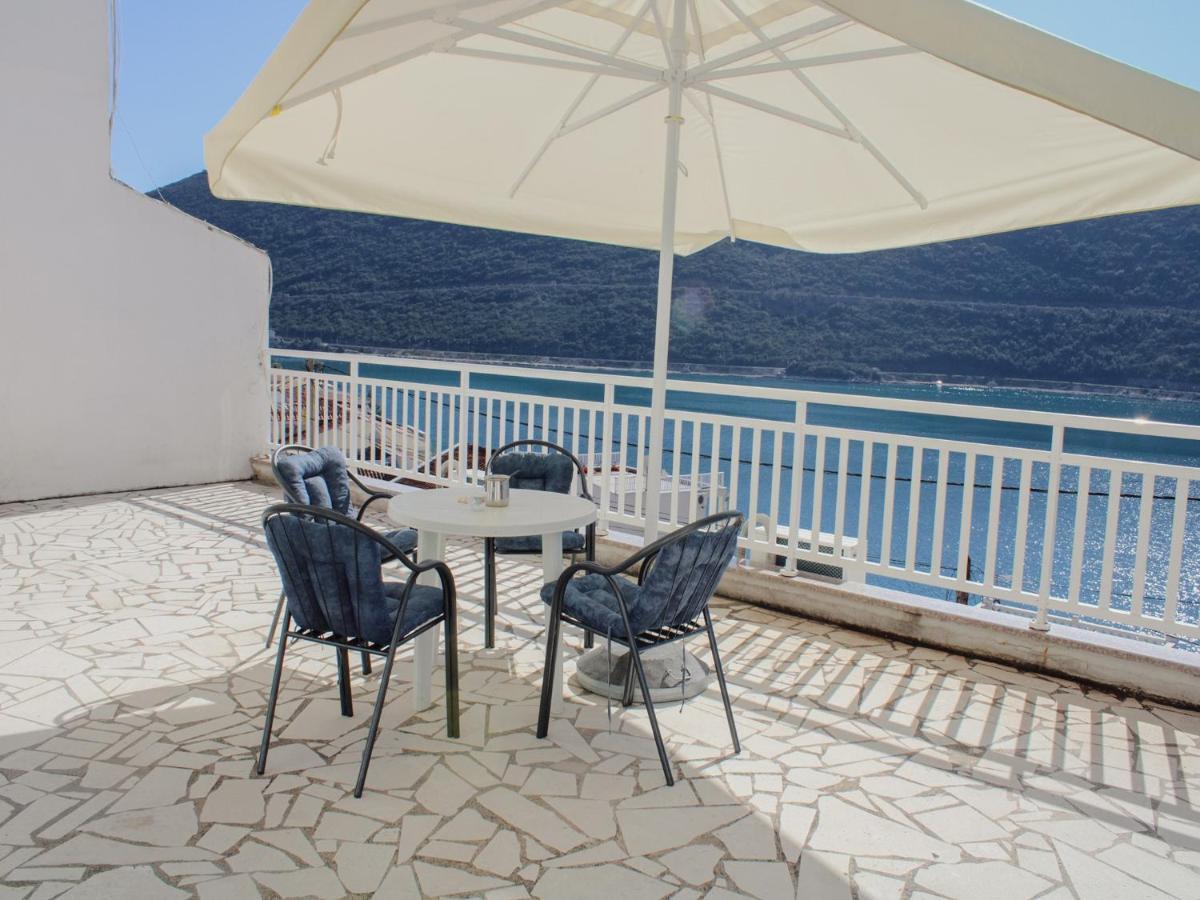 Apartments And Rooms Mato Neum Exterior foto
