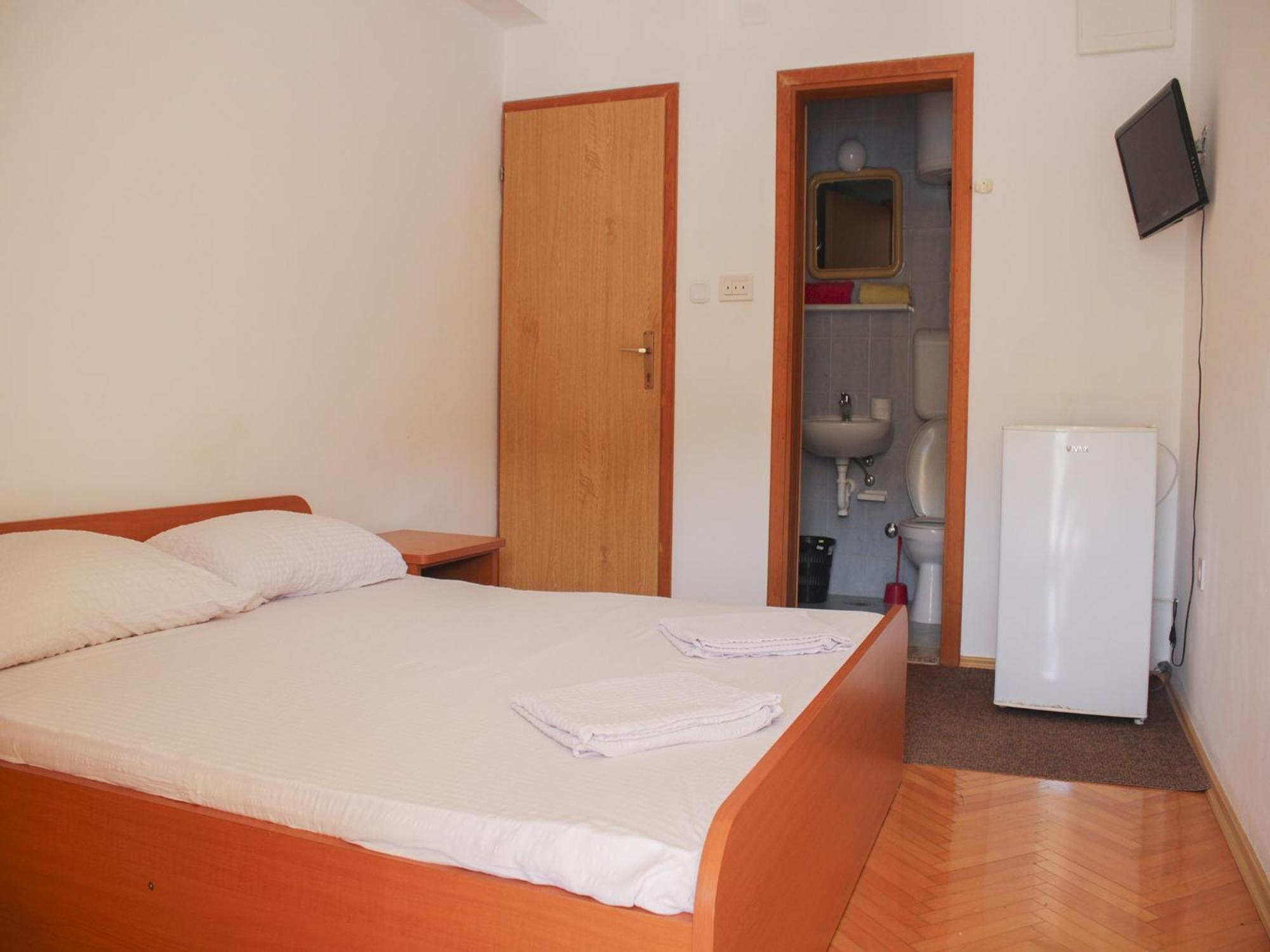 Apartments And Rooms Mato Neum Quarto foto