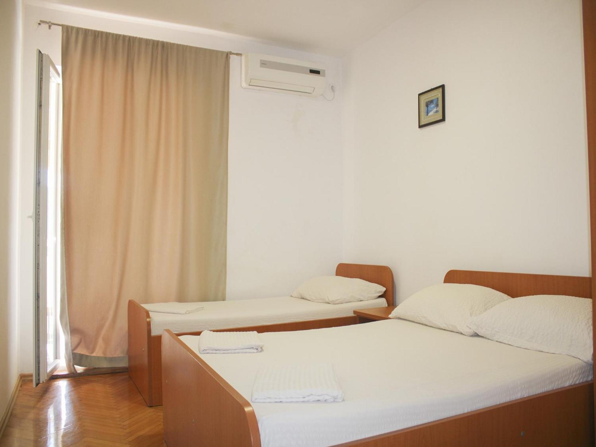 Apartments And Rooms Mato Neum Quarto foto