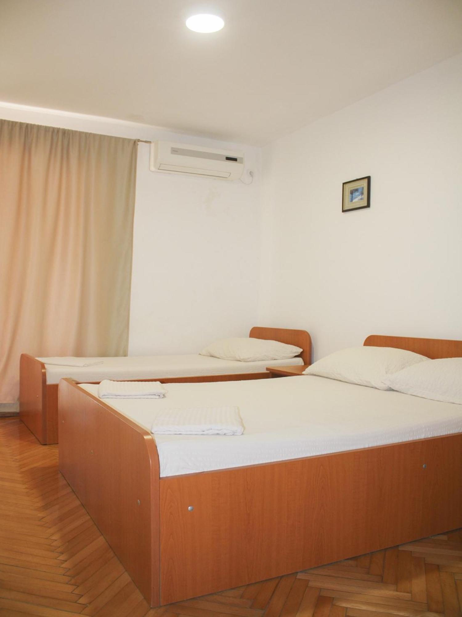 Apartments And Rooms Mato Neum Quarto foto