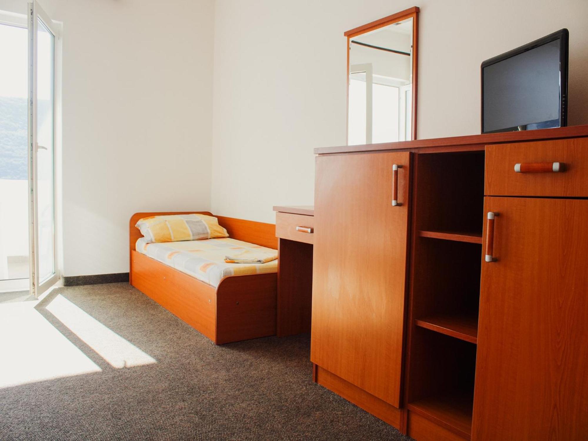 Apartments And Rooms Mato Neum Quarto foto
