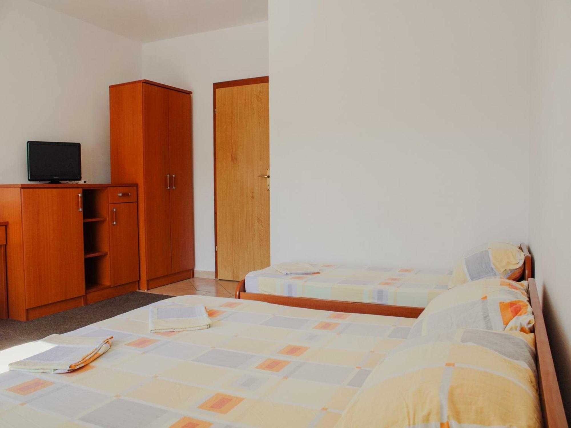 Apartments And Rooms Mato Neum Quarto foto