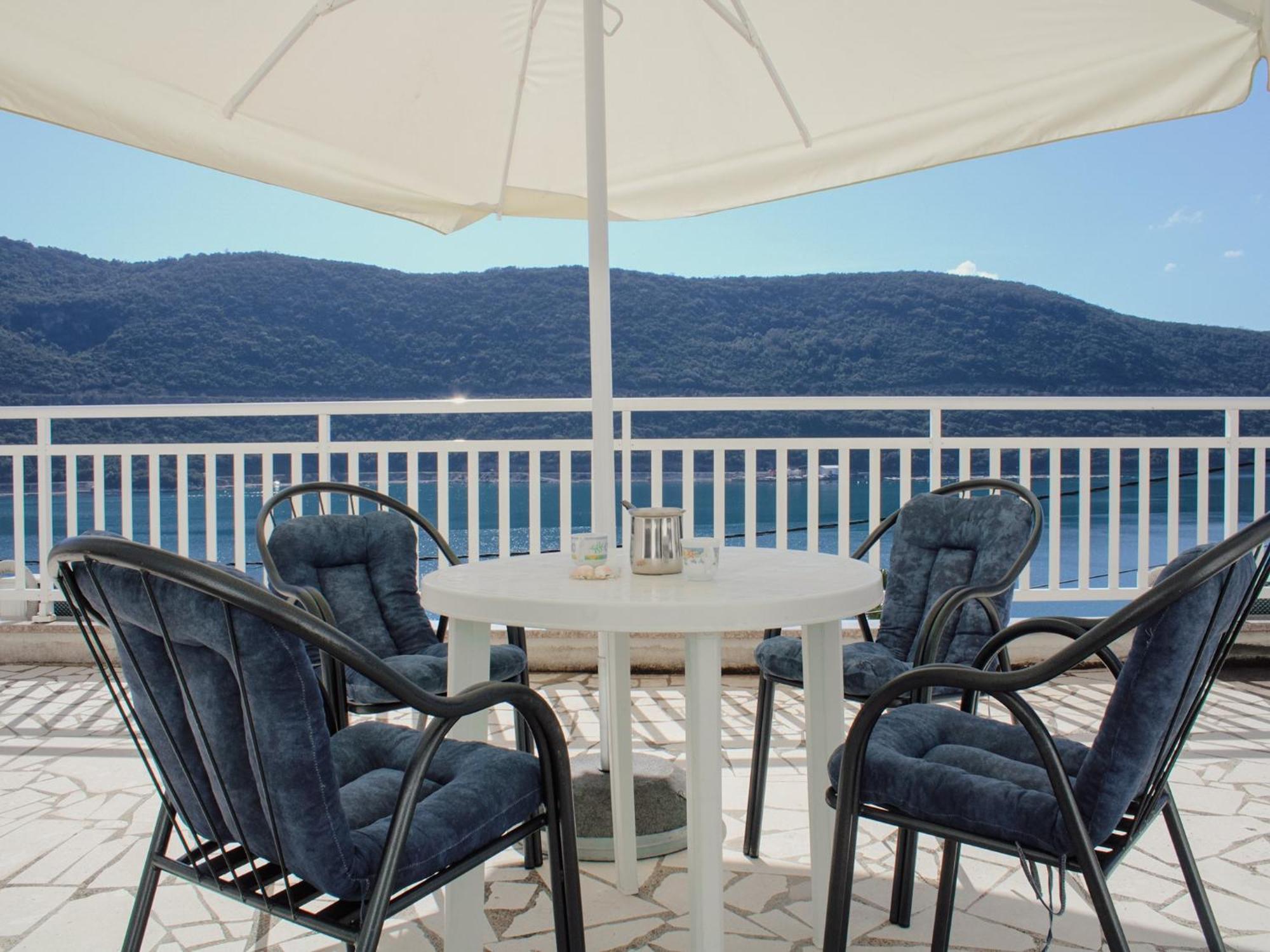 Apartments And Rooms Mato Neum Quarto foto