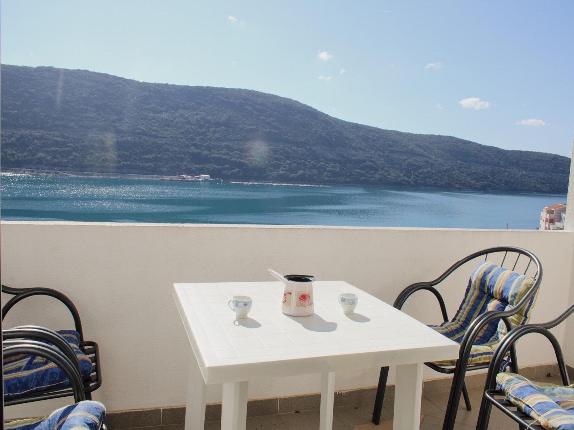 Apartments And Rooms Mato Neum Quarto foto